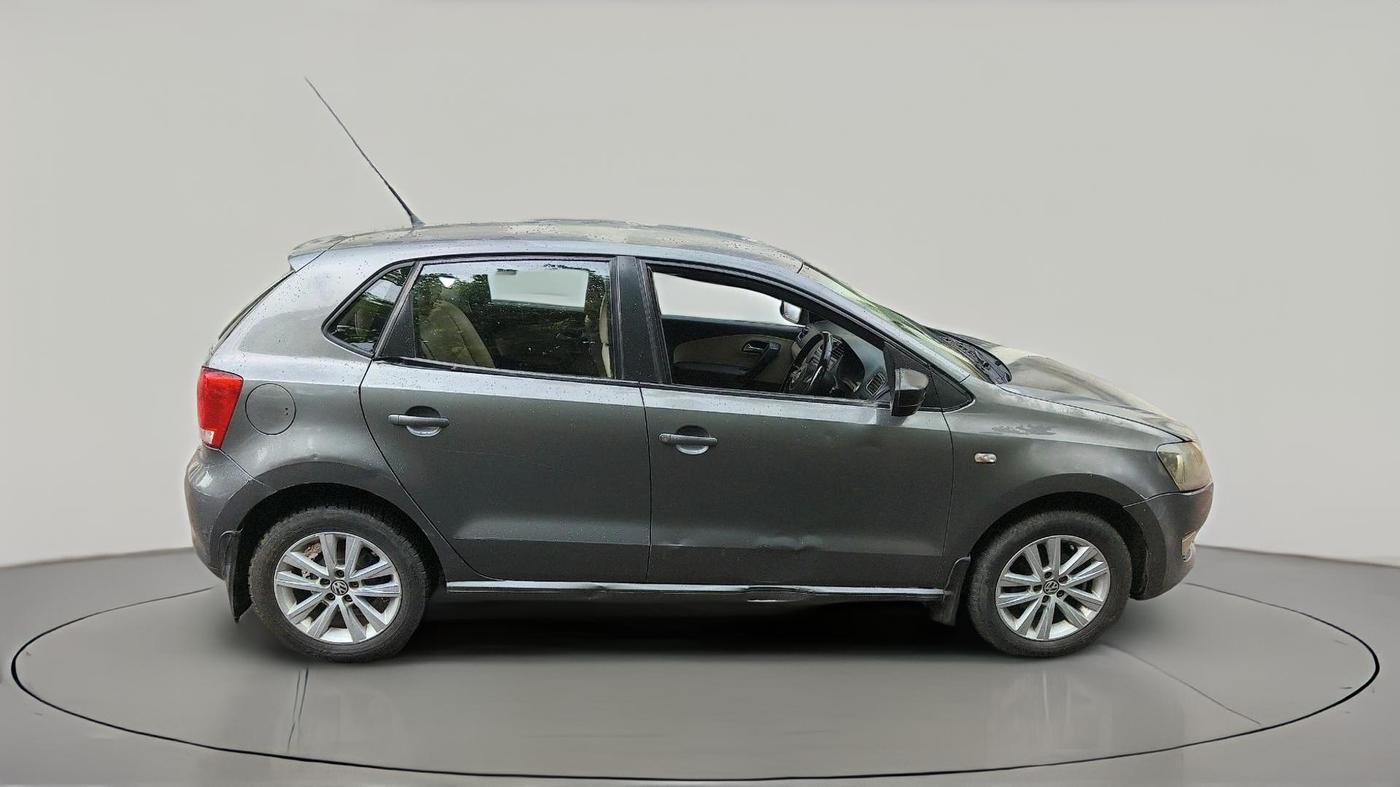 2013 Volkswagen Polo COMFORTLINE 1.2L, Diesel, Manual, 1,06,837 km, exterior