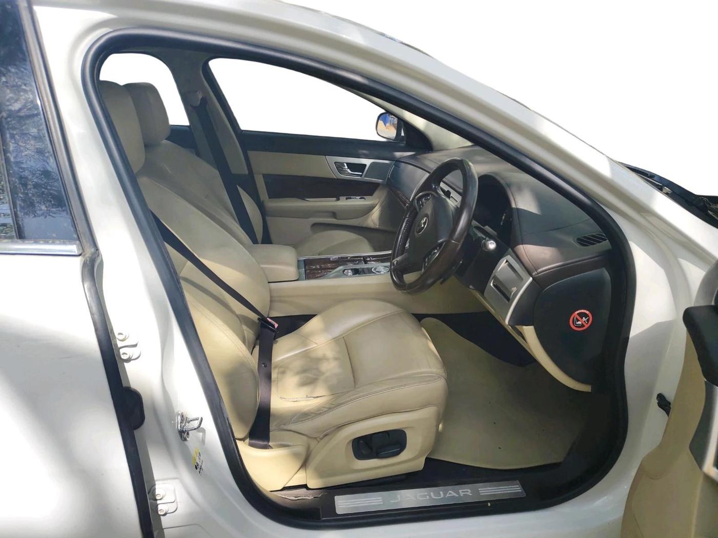 2015 Jaguar XF 3.0 DIESEL, Diesel, Automatic, 91,637 km, interior