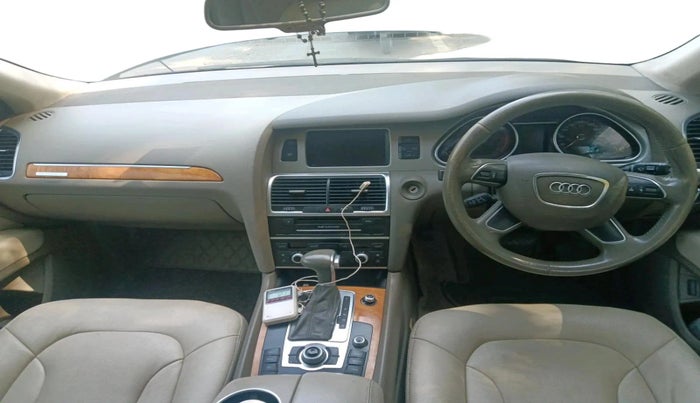 2014 Audi Q7 35 TDI S LINE QUATTRO, Diesel, Automatic, 1,39,844 km, interior