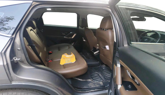 2020 Tata Harrier XZA PLUS 2.0L, Diesel, Automatic, 2,10,227 km, interior