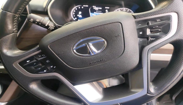 2020 Tata Harrier XZA PLUS 2.0L, Diesel, Automatic, 2,10,227 km, interior
