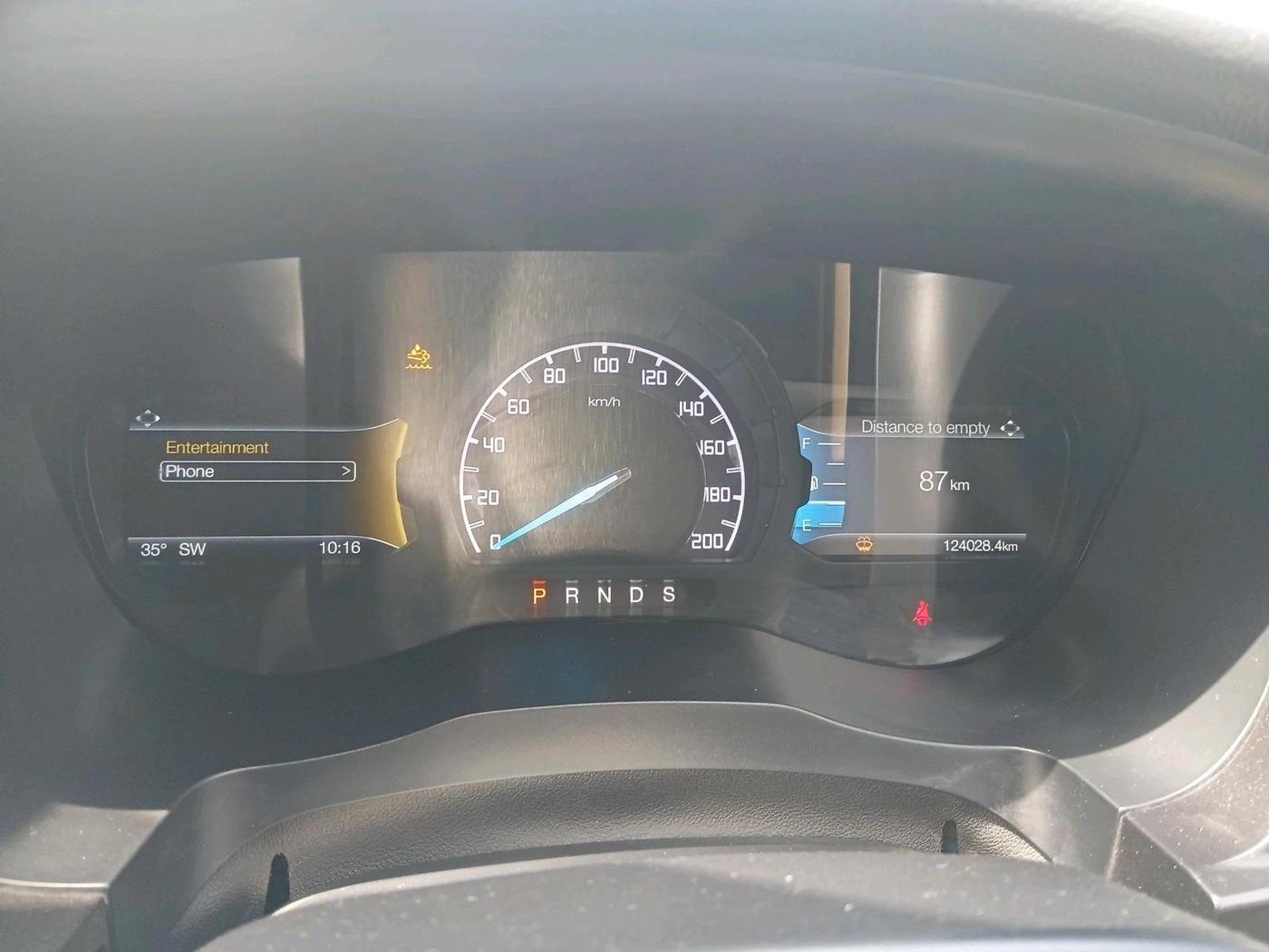 2021 Ford Endeavour TITANIUM PLUS 2.0 4X2 AT SUNROOF, Diesel, Automatic, 1,24,028 km, interior