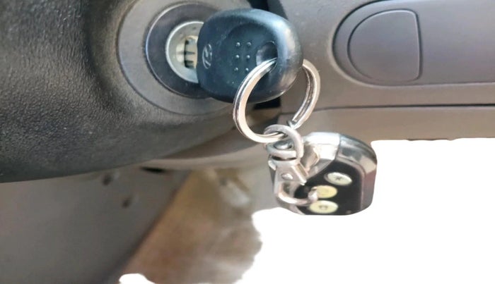 2011 Hyundai i10 MAGNA 1.2, Petrol, Manual, 1,02,124 km, interior