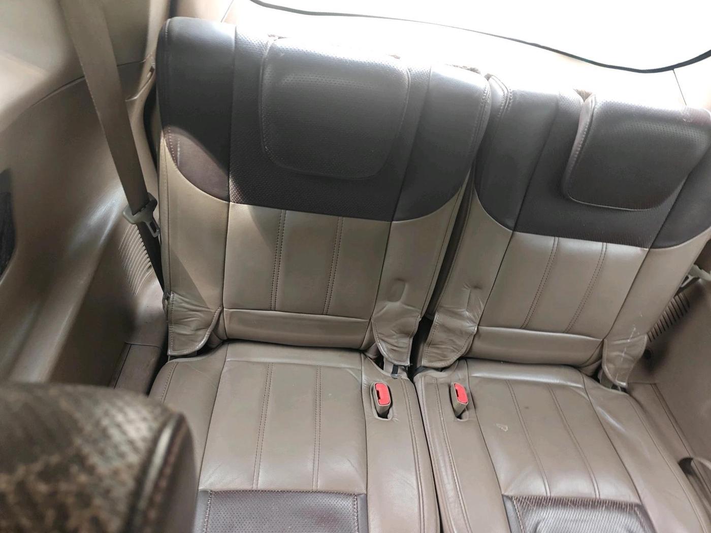 2012 Mahindra XUV500 W8, Diesel, Manual, 1,26,052 km, interior