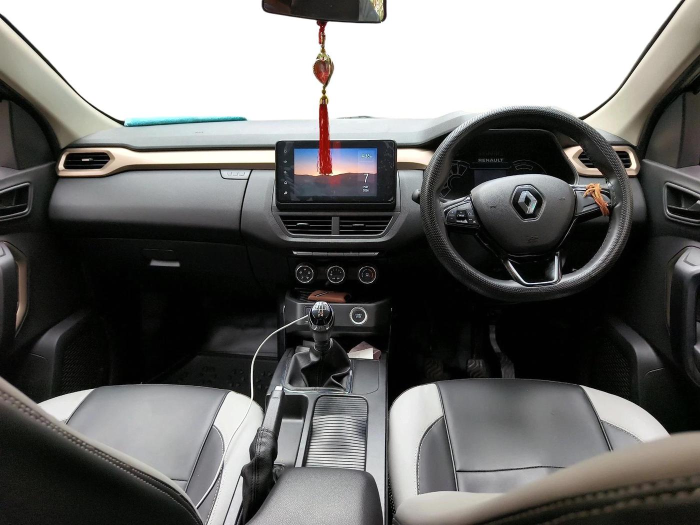 2021 Renault Kiger RXT MT, Petrol, Manual, 27,341 km, interior
