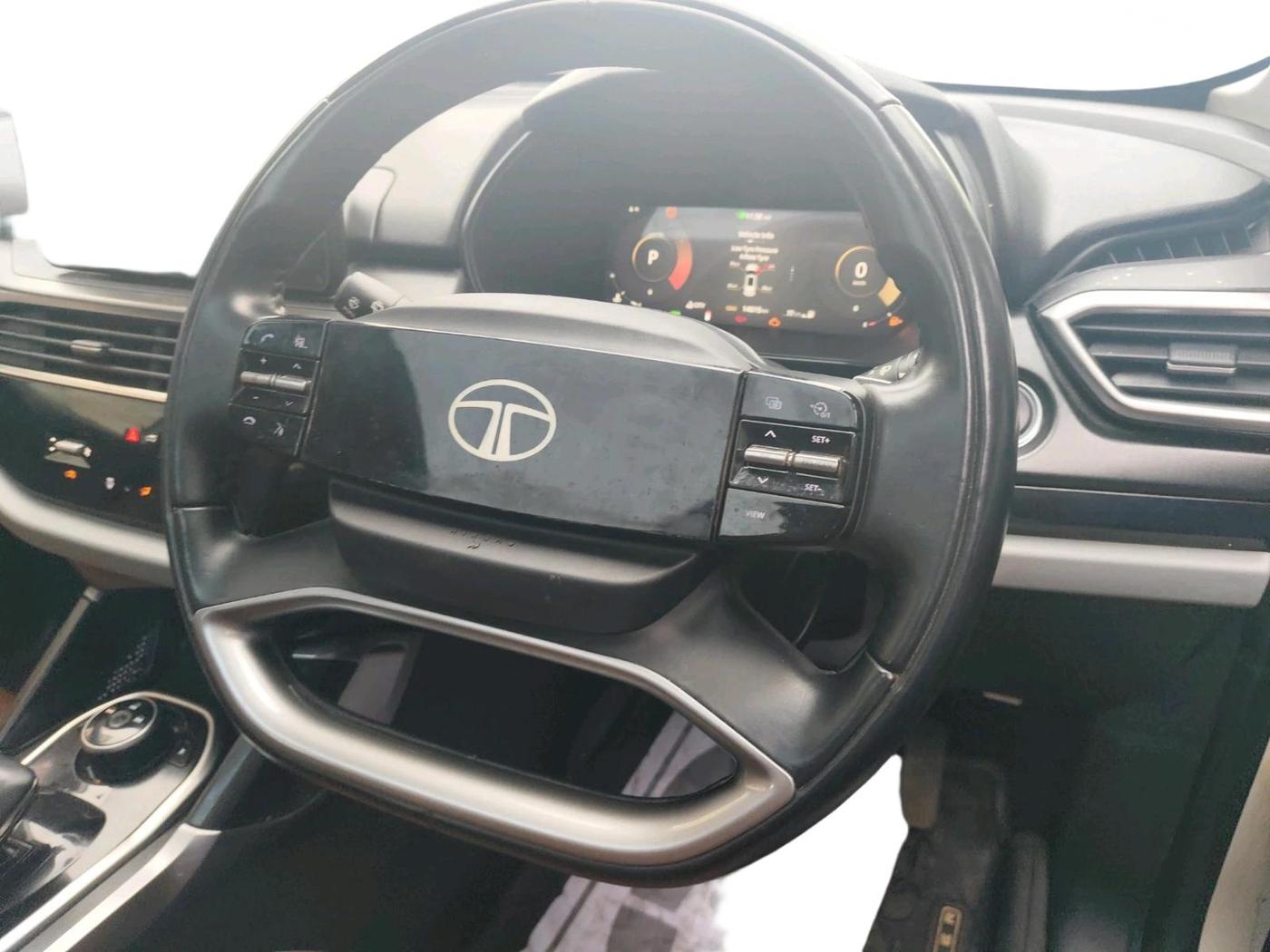 2024 Tata Harrier PURE PLUS S AT, Diesel, Automatic, 14,615 km, interior
