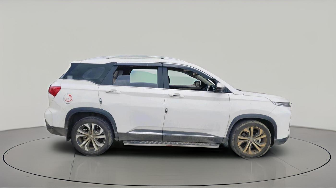 2025 MG HECTOR SHARP PRO 1.5 TURBO MT PETROL, Petrol, Manual, 28,276 km, exterior