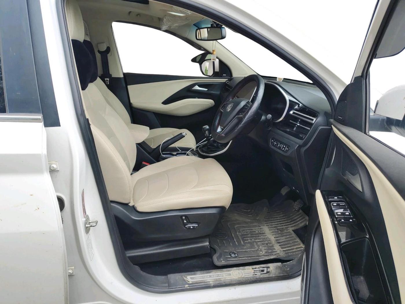 2025 MG HECTOR SHARP PRO 1.5 TURBO MT PETROL, Petrol, Manual, 28,276 km, interior