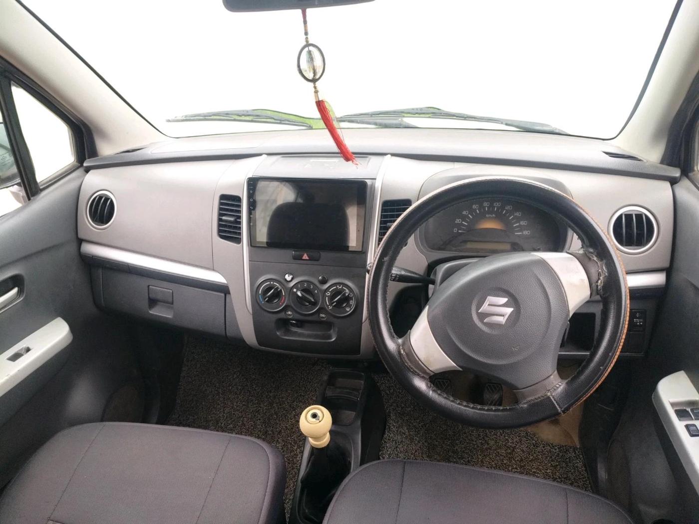 2011 Maruti Wagon R 1.0 LXI, Petrol, Manual, 1,09,793 km, interior