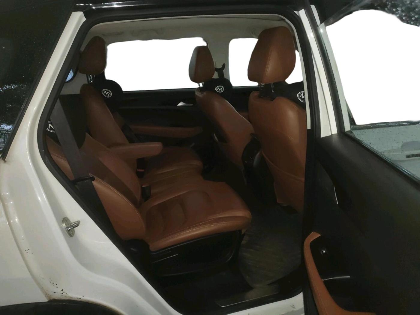 2023 MG HECTOR PLUS SHARP 2.0 DIESEL TURBO MT 6-STR, Diesel, Manual, 1,42,036 km, interior