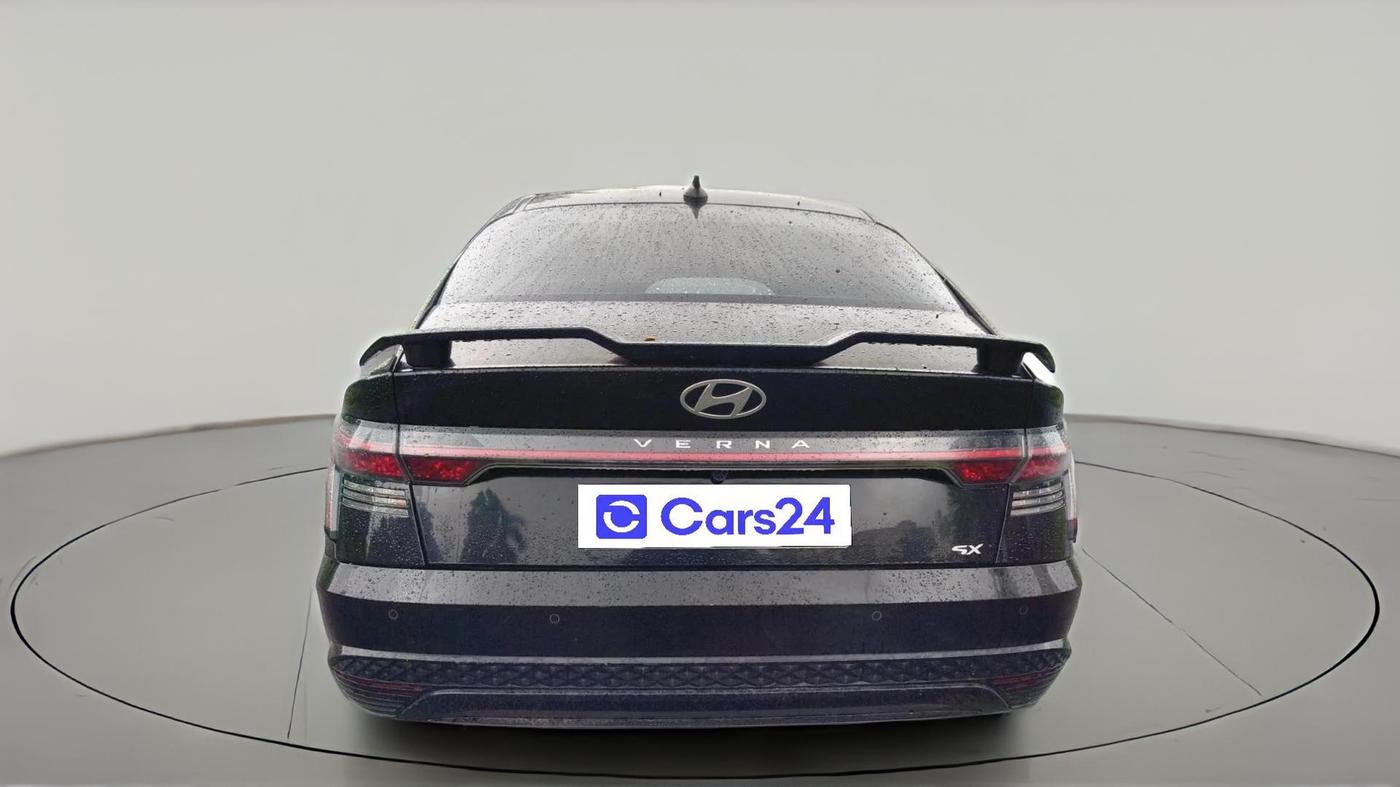 2025 Hyundai Verna SX (O) 1.5 MPI MT, Petrol, Manual, 36,400 km, exterior