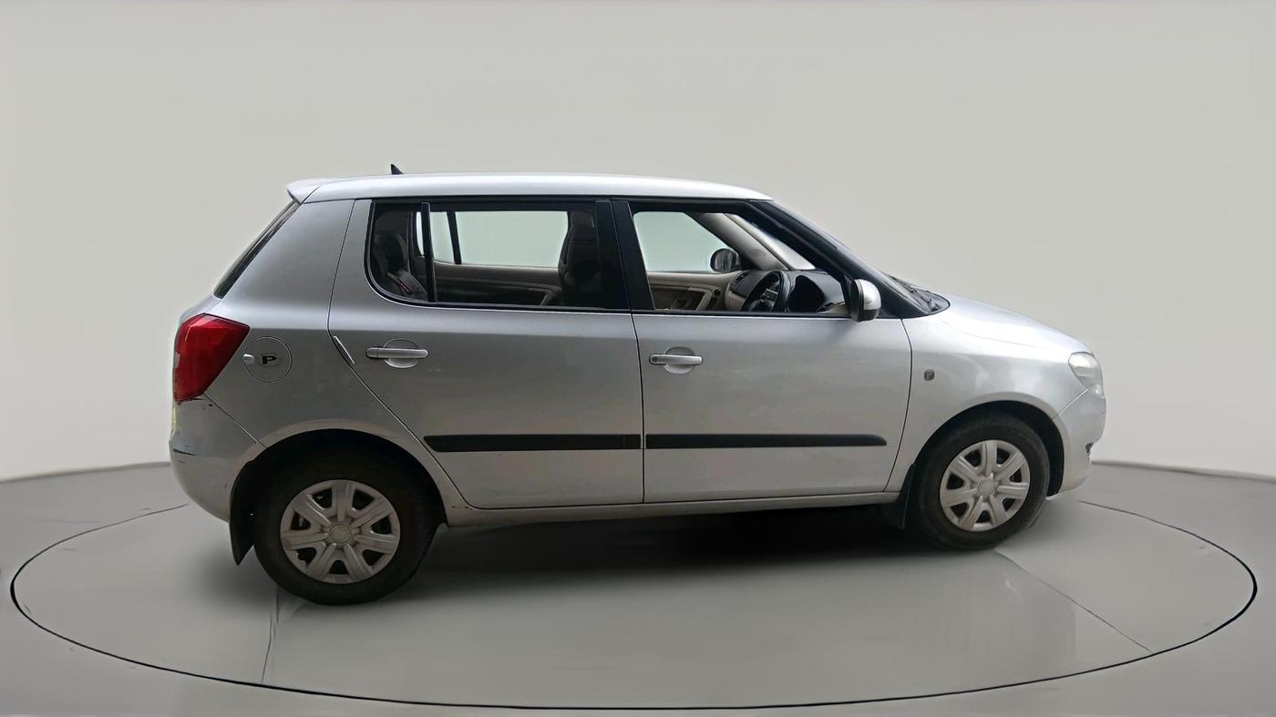 2011 Skoda Fabia AMBITION 1.2 MPI, Petrol, Manual, 81,373 km, exterior