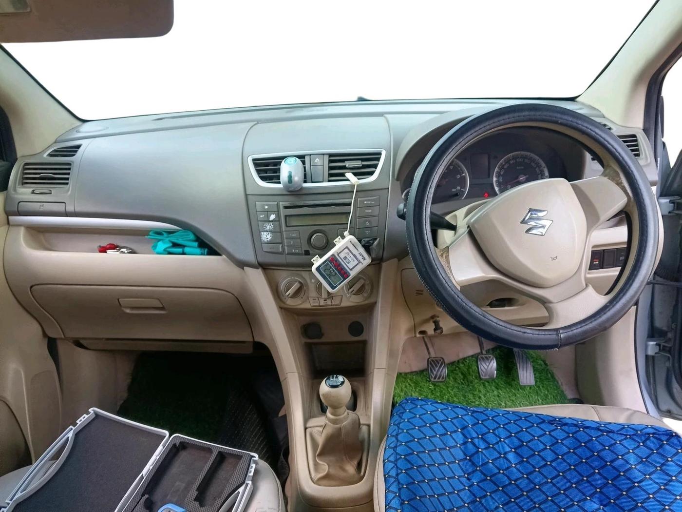 2013 Maruti Ertiga VDI, Diesel, Manual, 1,99,651 km, interior