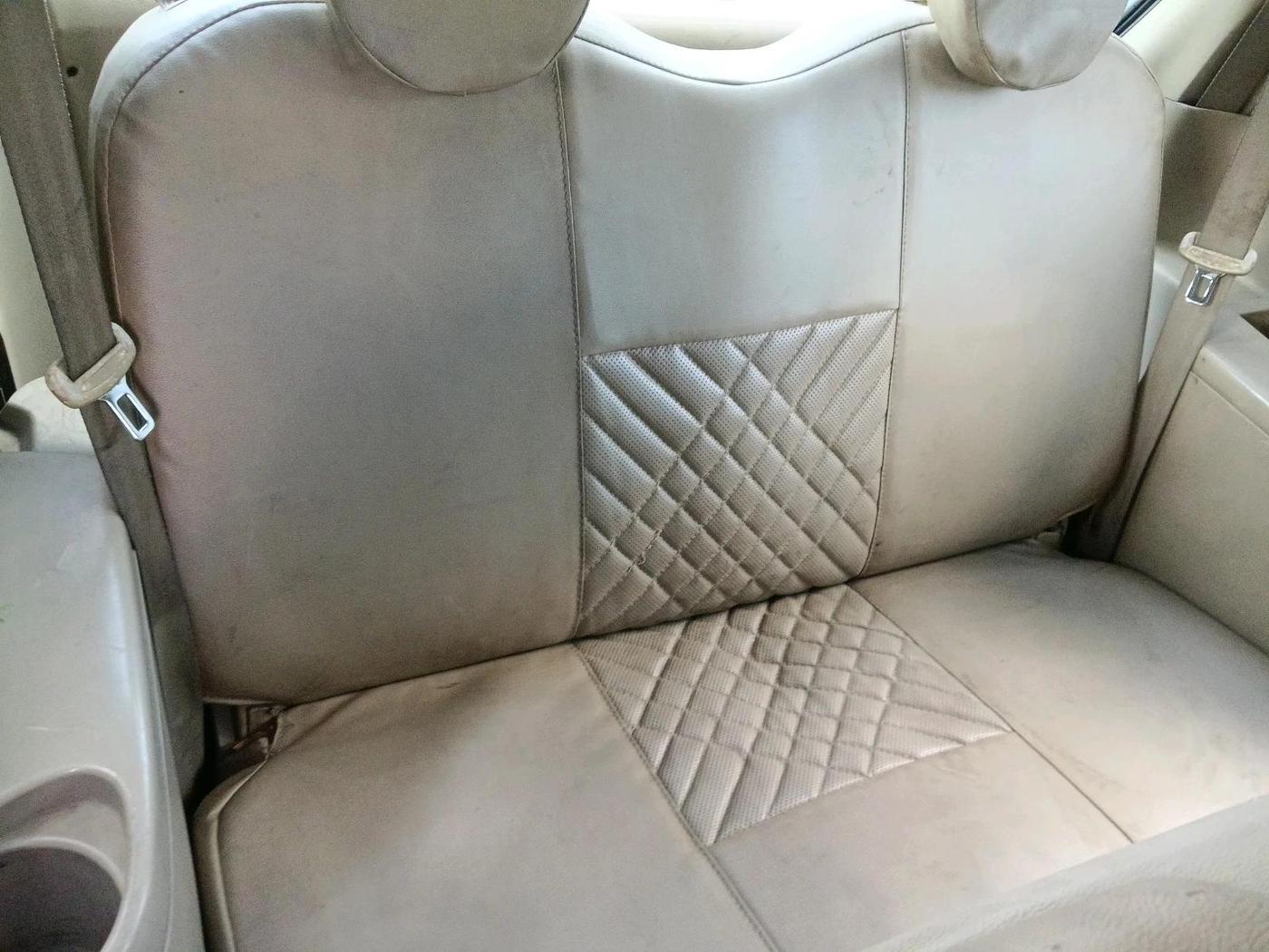2013 Maruti Ertiga VDI, Diesel, Manual, 1,99,651 km, interior