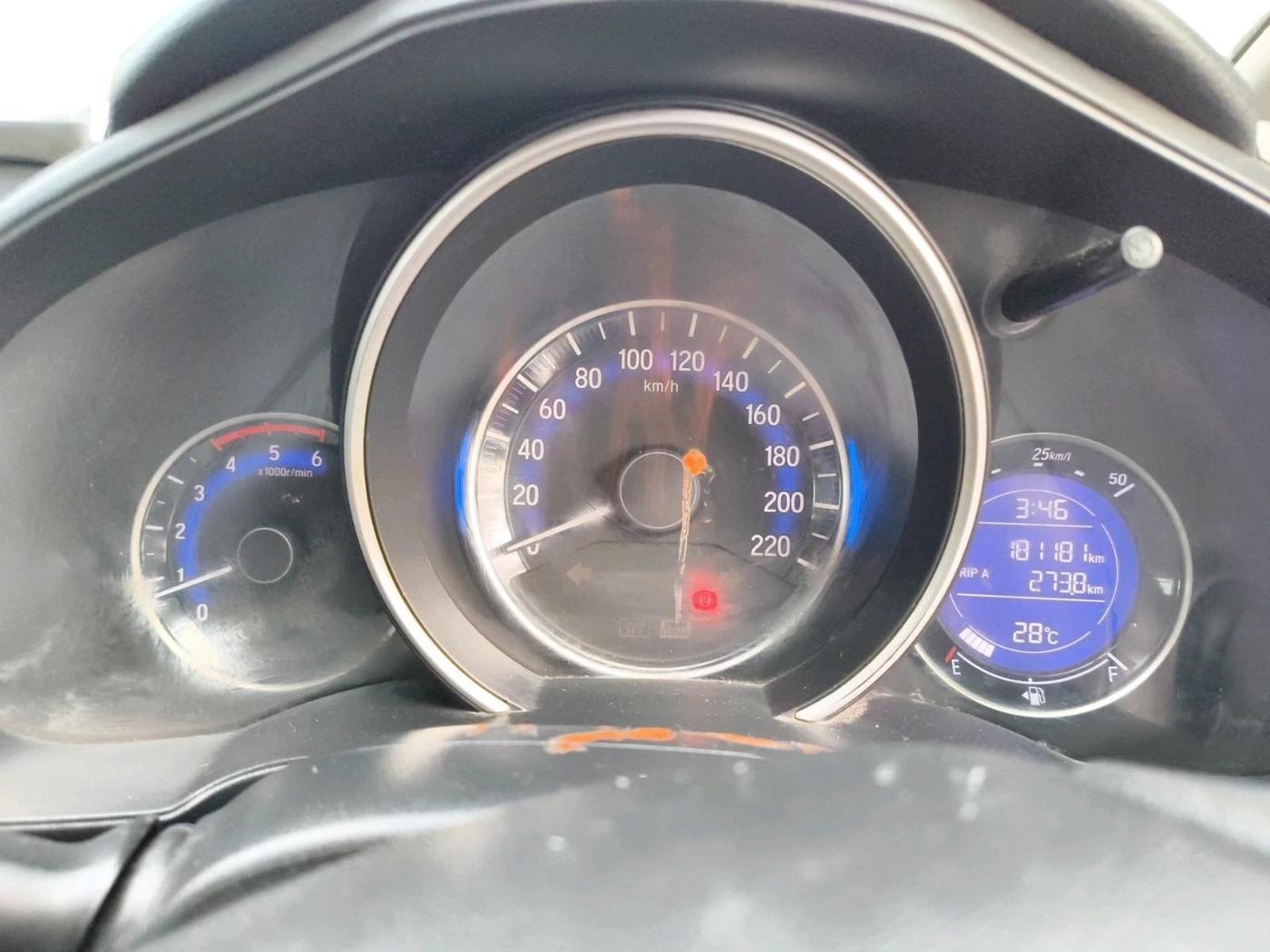 2018 Honda WR-V 1.5L I-DTEC VX MT, Diesel, Manual, 1,81,300 km, interior