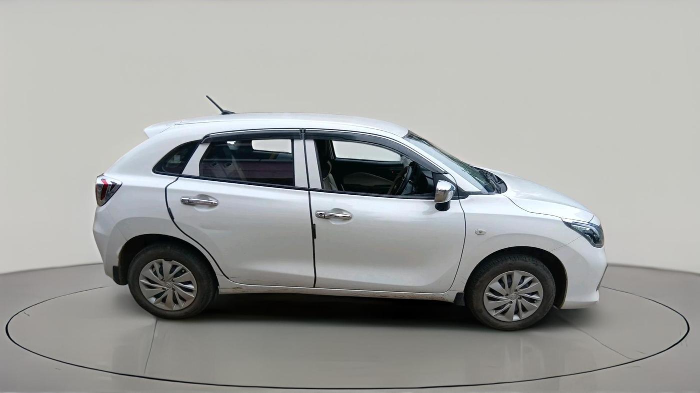 2024 Toyota Glanza E, Petrol, Manual, 13,515 km, exterior