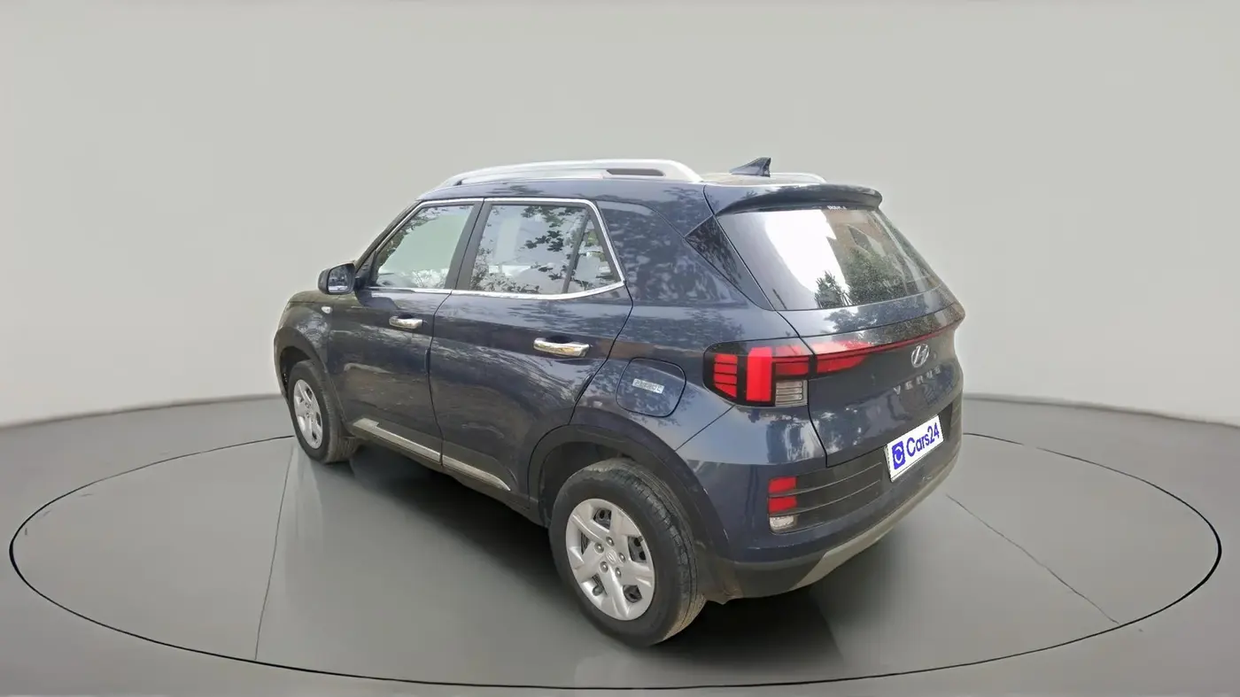 2022 Hyundai VENUE S 1.2, Petrol, Manual, 52,684 km, exterior