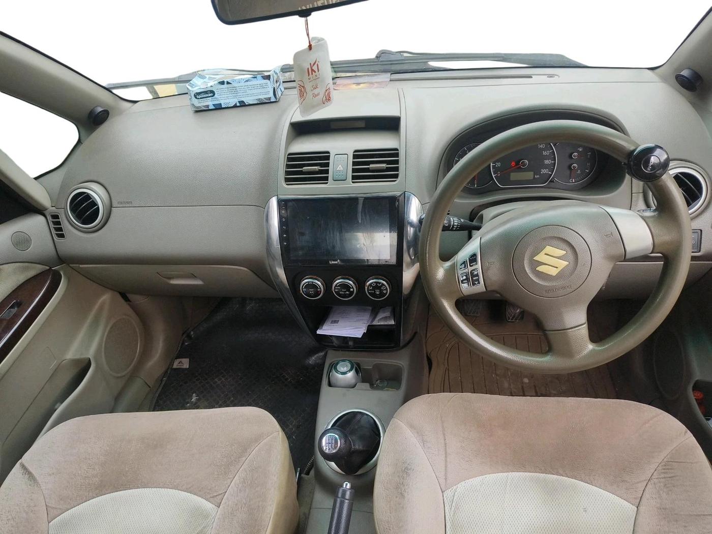 2011 Maruti SX4 ZDI, Diesel, Manual, 1,32,240 km, interior