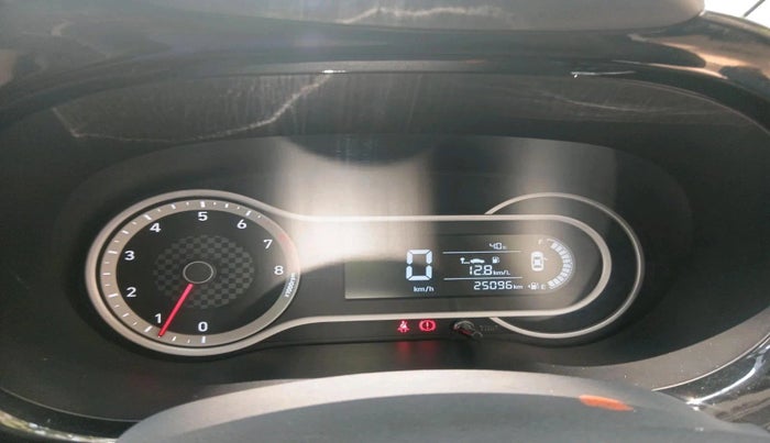 2022 Hyundai GRAND I10 NIOS SPORTZ 1.2 KAPPA VTVT, Petrol, Manual, 25,096 km, interior