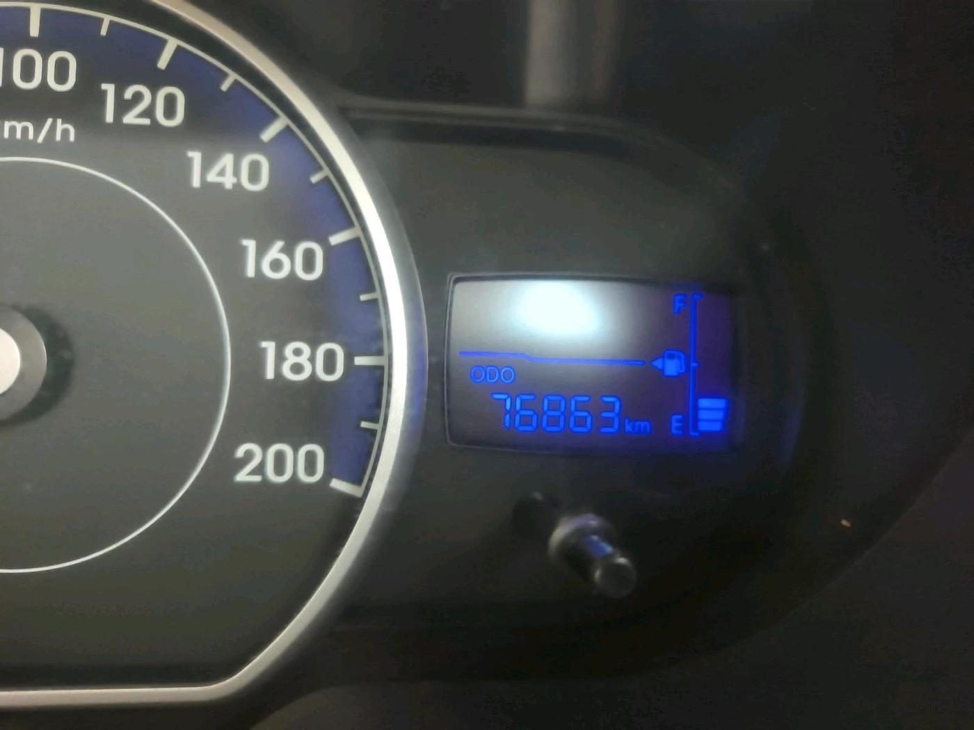 2012 Hyundai i10 MAGNA 1.2, Petrol, Manual, 76,863 km, interior