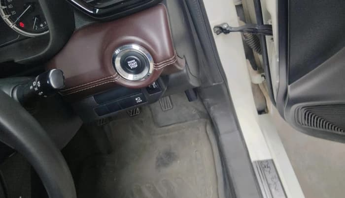 2022 Maruti Grand Vitara ALPHA SMART HYBRID, Petrol, Manual, 49,253 km, interior