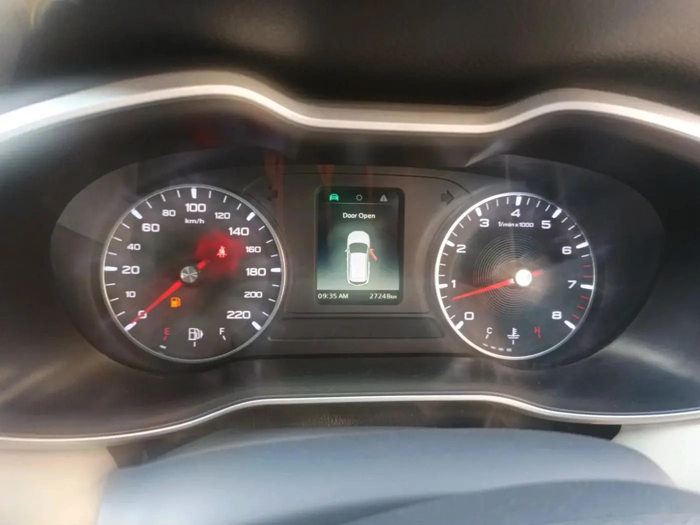 2023 MG ASTOR SUPER 1.5 MT, Petrol, Manual, 28,000 km, interior