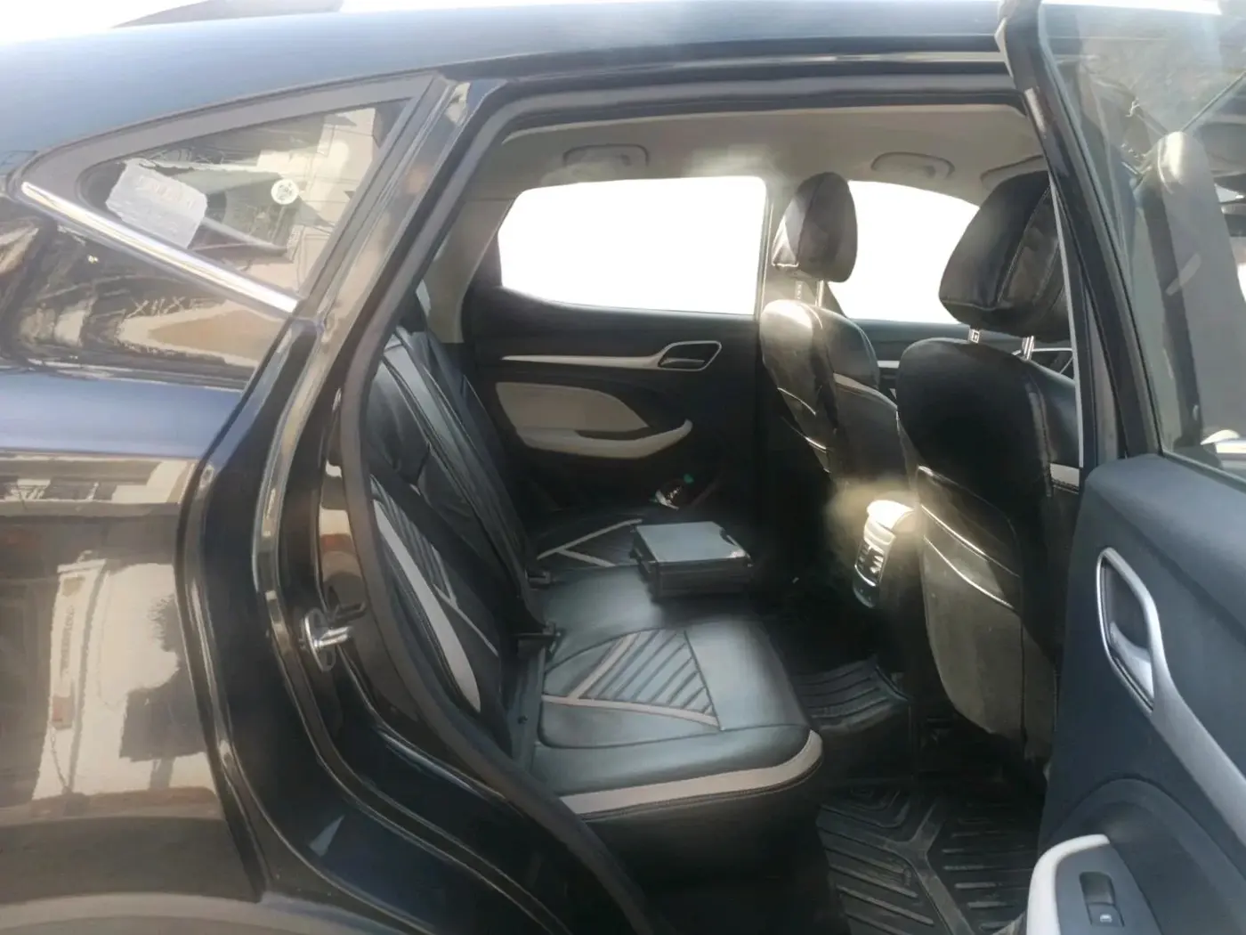 2023 MG ASTOR SUPER 1.5 MT, Petrol, Manual, 28,000 km, interior