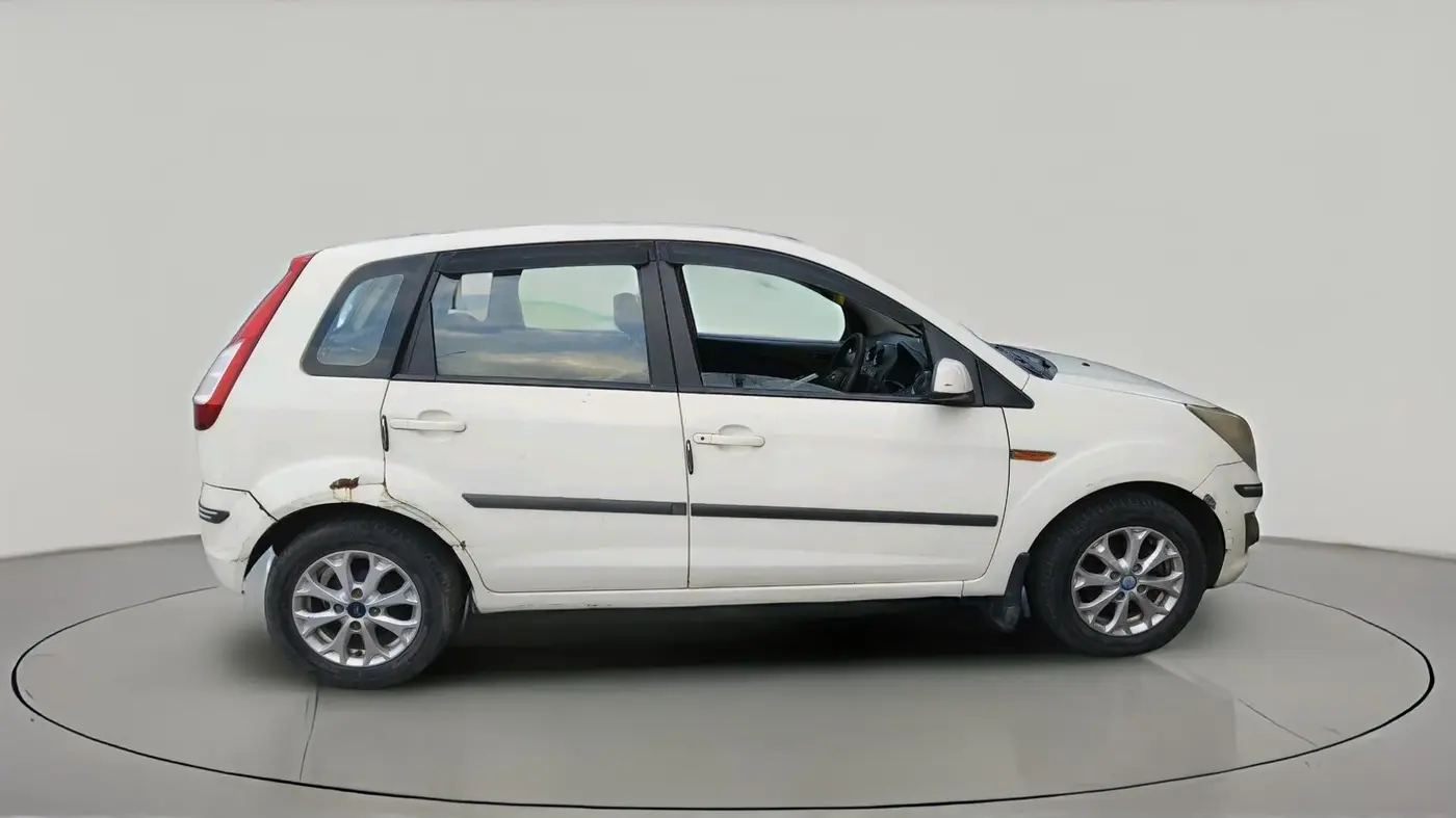 2013 Ford Figo TITANIUM 1.4 DIESEL, Diesel, Manual, 1,07,238 km, exterior