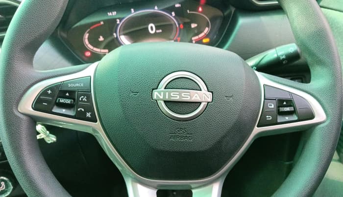 2025 Nissan MAGNITE N-Connecta B4D 1.0 Petrol AMT, Petrol, Automatic, 13,173 km, interior
