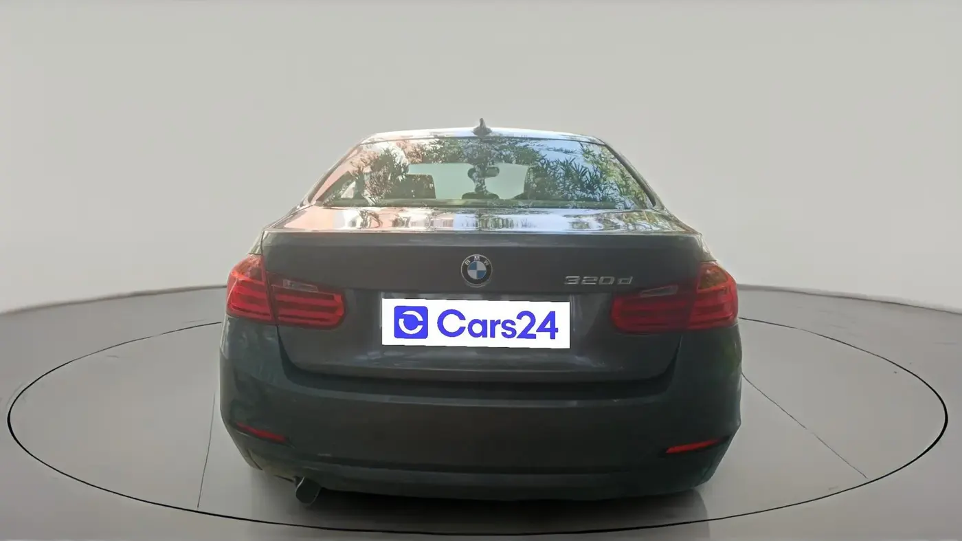 2013 BMW 3 Series 320d, Diesel, Automatic, 1,32,017 km, exterior
