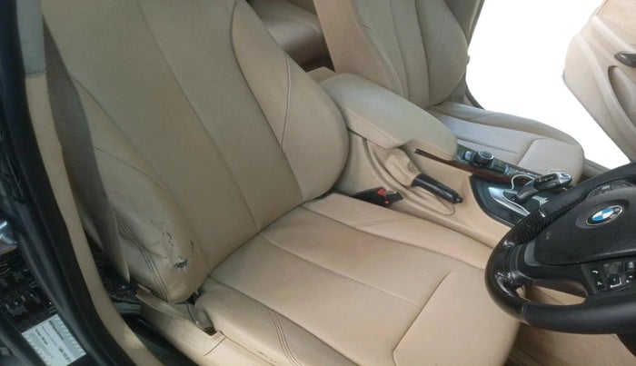 2013 BMW 3 Series 320d, Diesel, Automatic, 1,32,017 km, interior