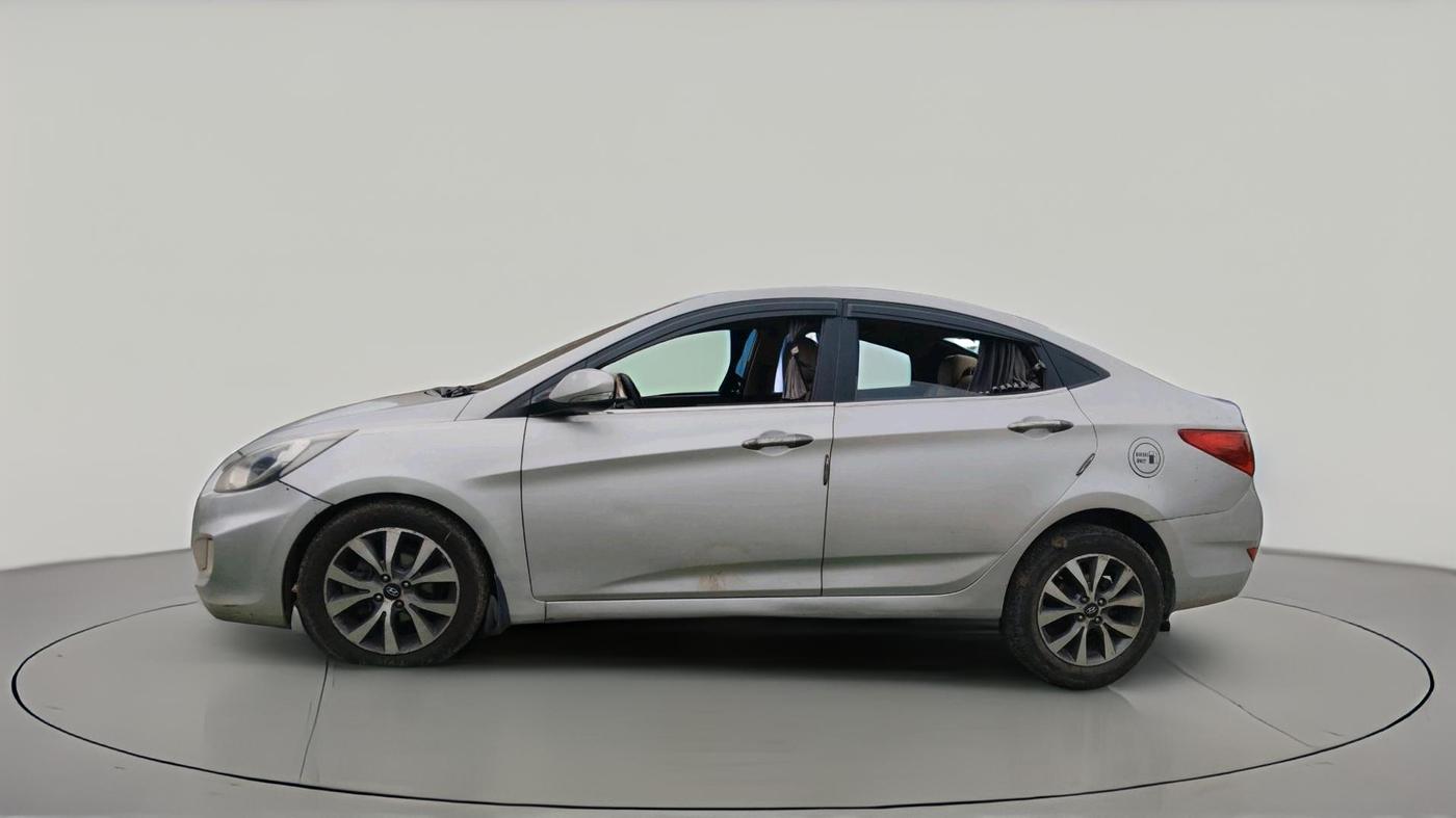 2013 Hyundai Verna FLUIDIC 1.6 CRDI SX, Diesel, Manual, 1,76,922 km, exterior