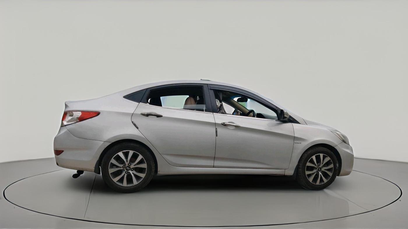 2013 Hyundai Verna FLUIDIC 1.6 CRDI SX, Diesel, Manual, 1,76,922 km, exterior