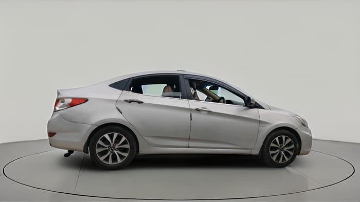 2013 Hyundai Verna FLUIDIC 1.6 CRDI SX, Diesel, Manual, 1,76,922 km, exterior