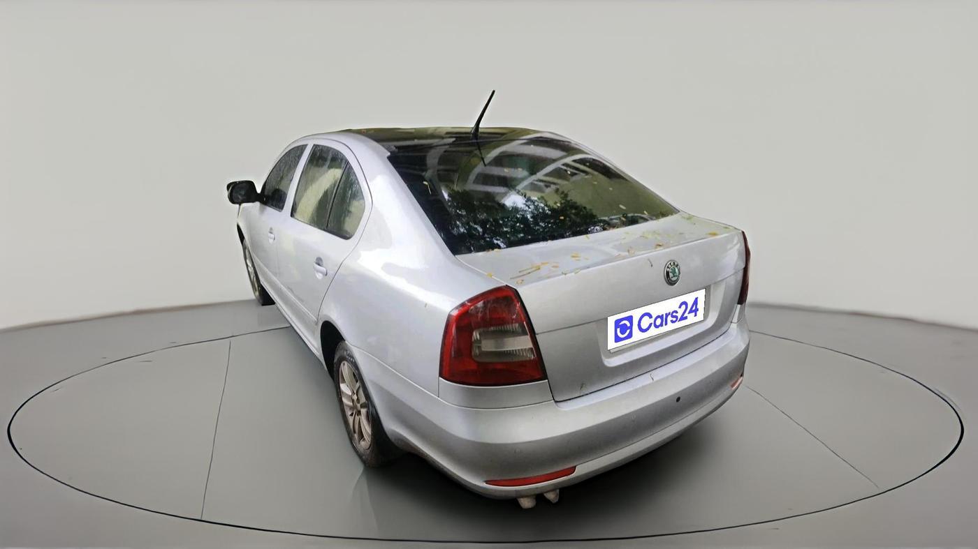 2012 Skoda Laura AMBIENTE 2.0 TDI CR MT, Diesel, Manual, 1,13,165 km, exterior