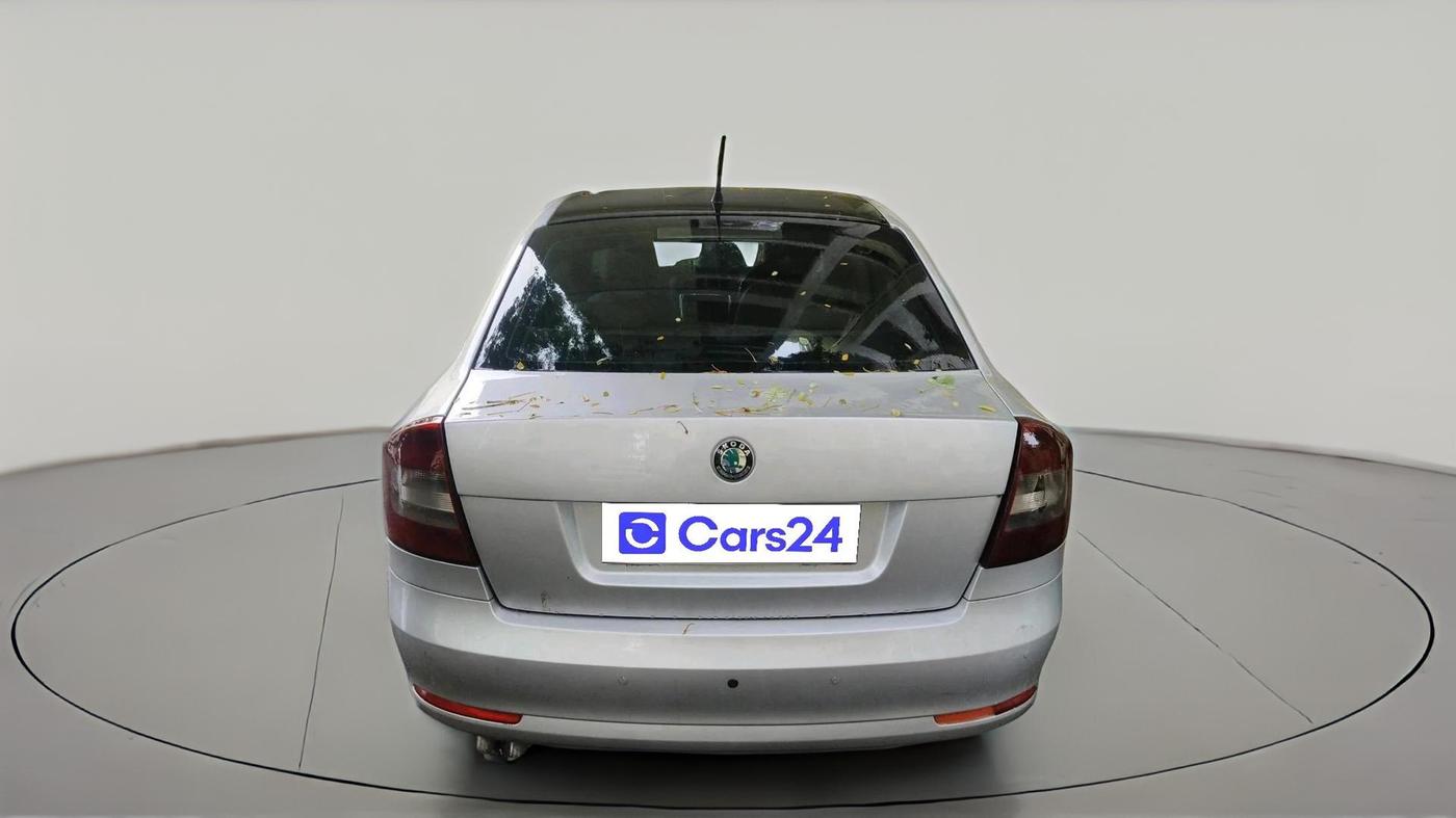 2012 Skoda Laura AMBIENTE 2.0 TDI CR MT, Diesel, Manual, 1,13,165 km, exterior