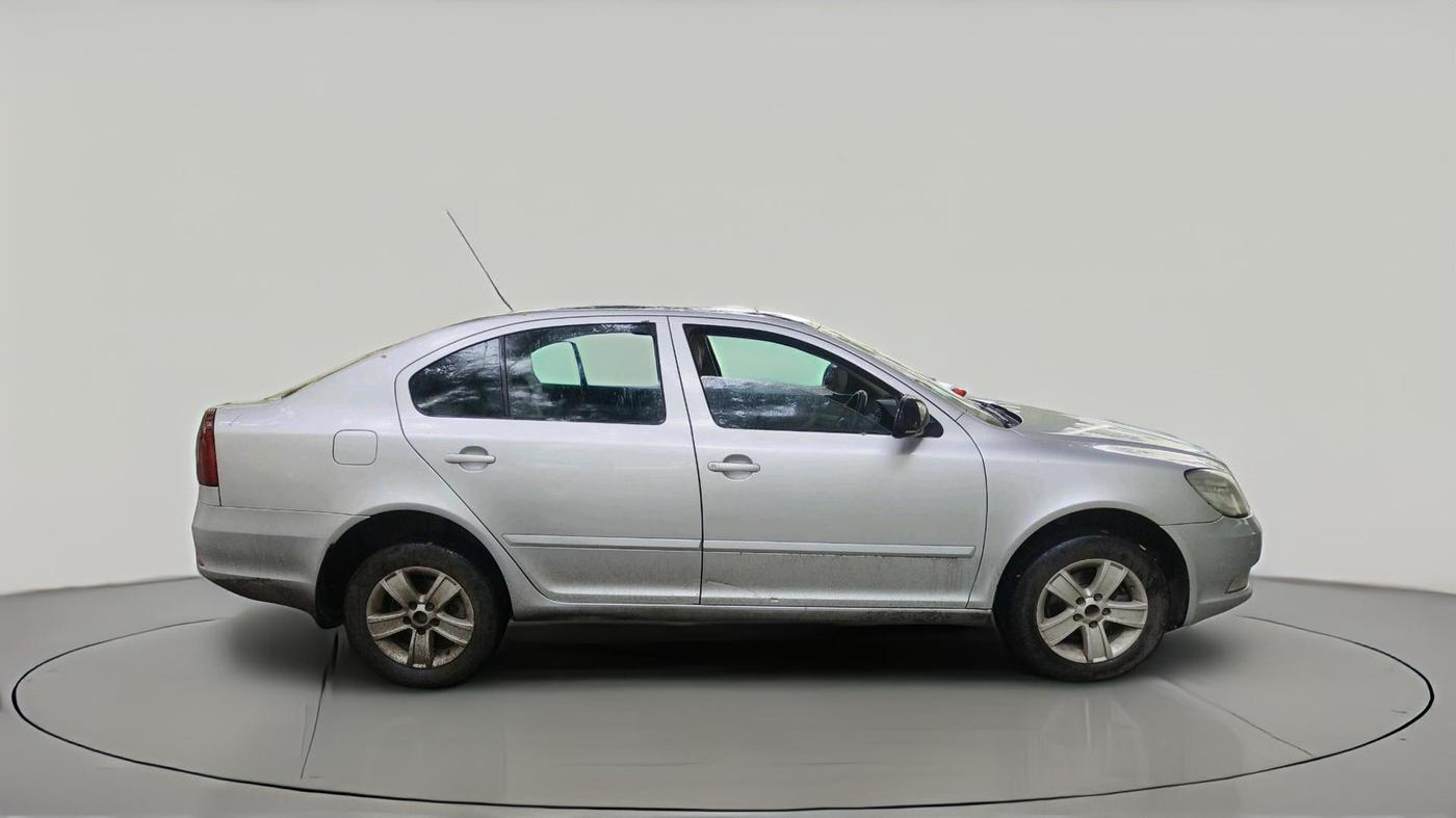 2012 Skoda Laura AMBIENTE 2.0 TDI CR MT, Diesel, Manual, 1,13,165 km, exterior