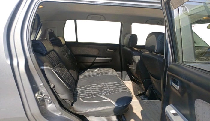 2016 Maruti Wagon R 1.0 VXI, Petrol, Manual, 26,129 km, interior