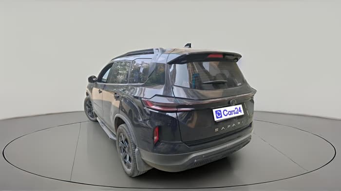 2024 Tata Safari ACCOMPLISHED PLUS 6 STR DARK EDITION AT, Diesel, Automatic, 90,579 km, exterior