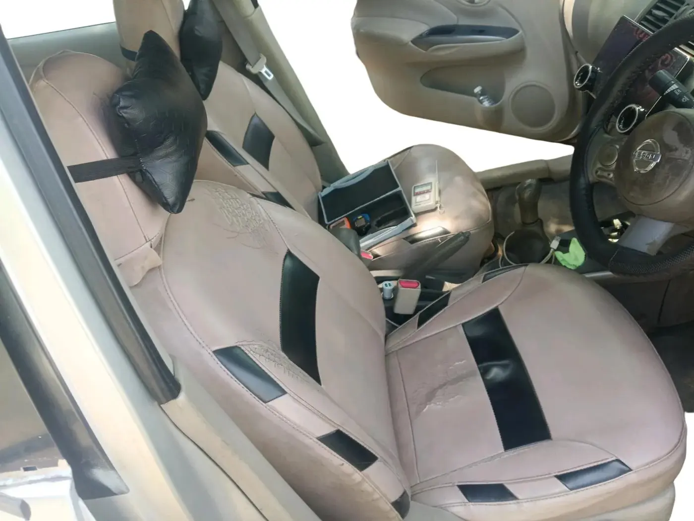 2012 Nissan Sunny XV DIESEL, Diesel, Manual, 1,39,319 km, interior