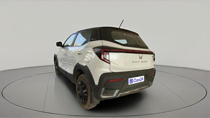 2025 Mahindra XUV 3XO REVX M 1.2 Petrol, Petrol, Manual, 13,723 km, exterior