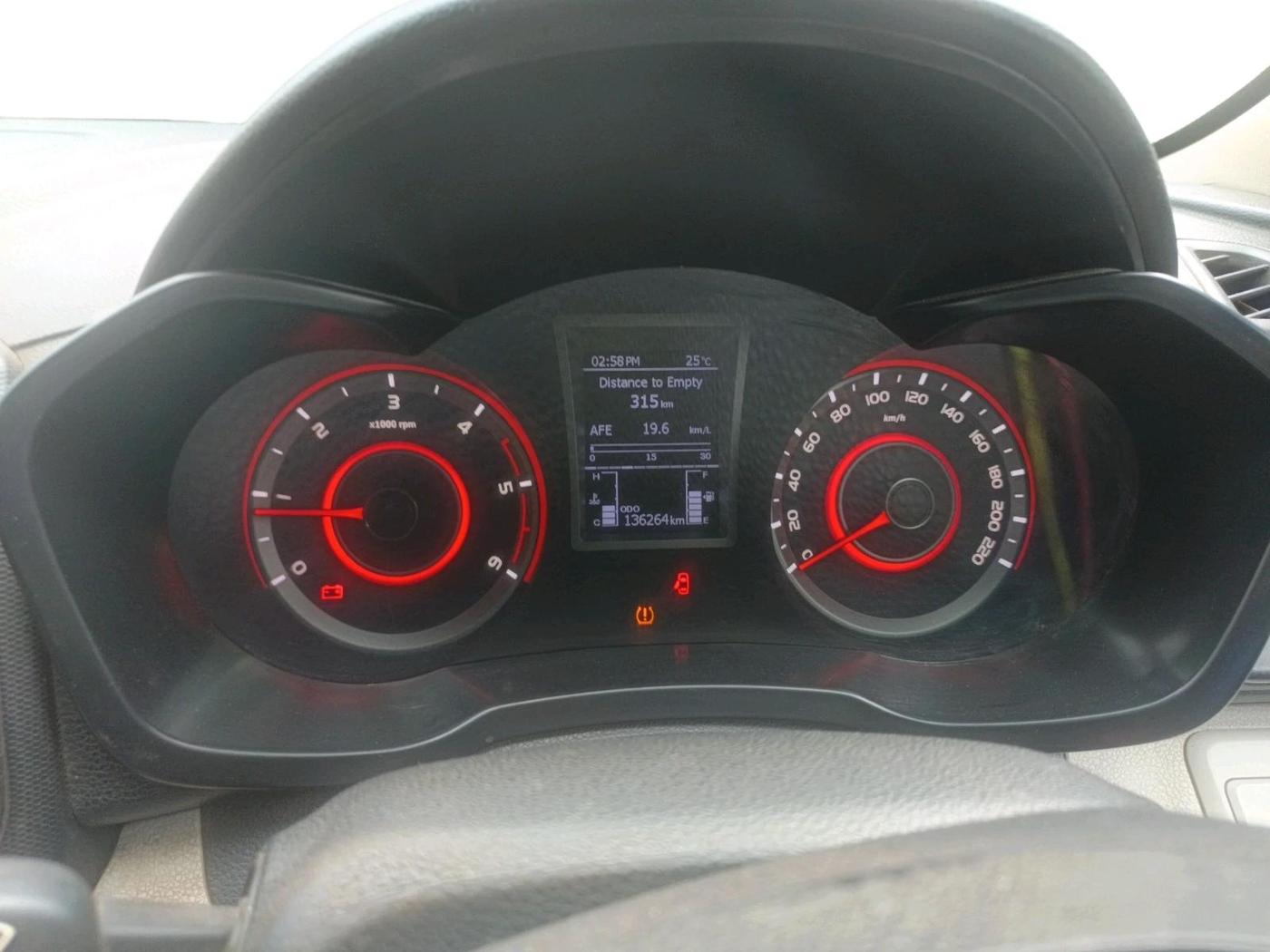 2023 Mahindra XUV300 W6 1.5 Diesel, Diesel, Manual, 1,36,264 km, interior
