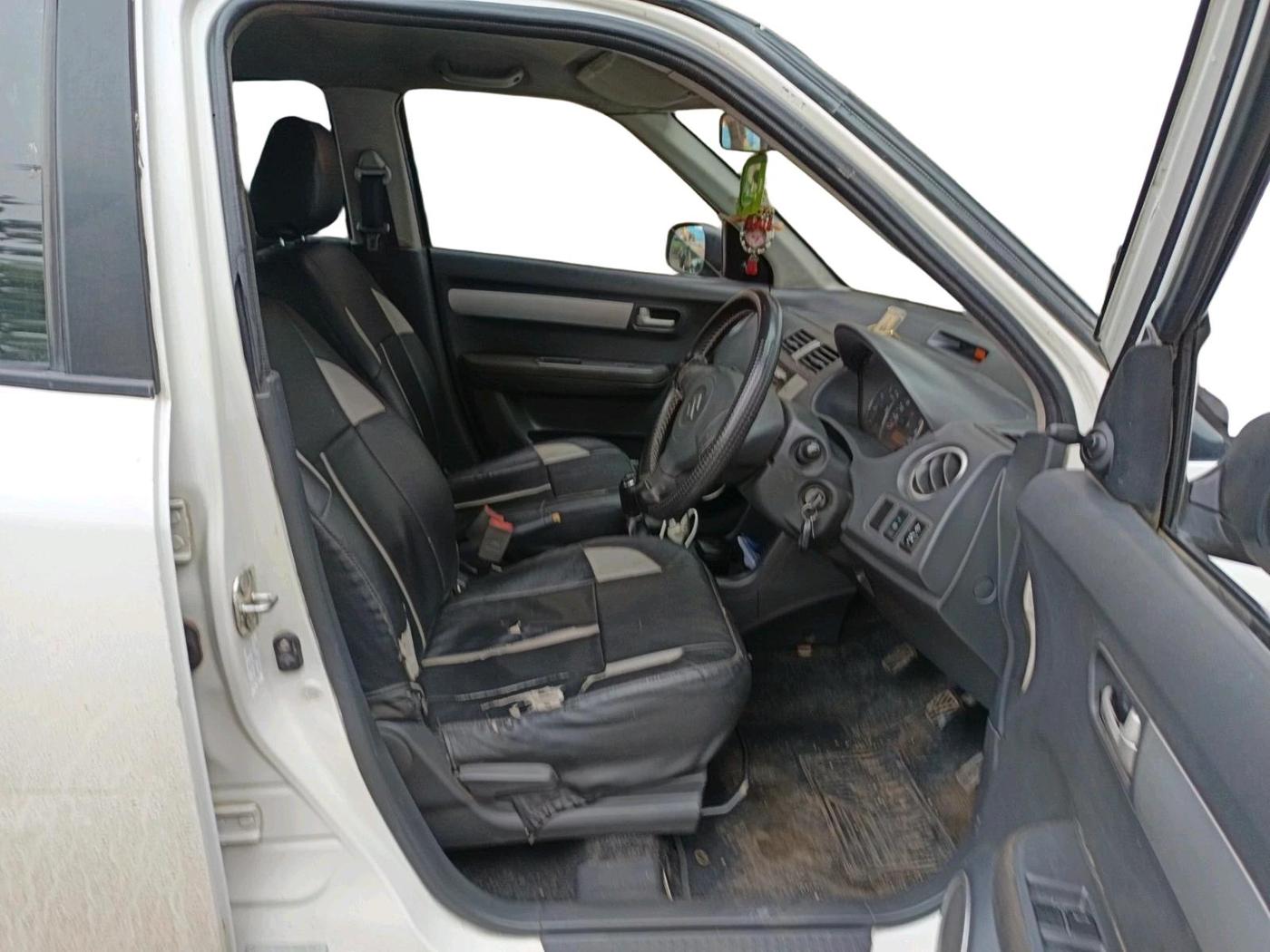2011 Maruti Swift VDI, Diesel, Manual, 1,51,339 km, interior