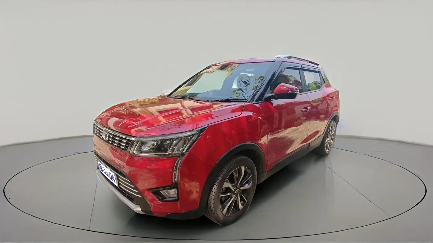 2019 Mahindra XUV300 W8 (O) 1.2 PETROL, Petrol, Manual, 38,965 km, exterior