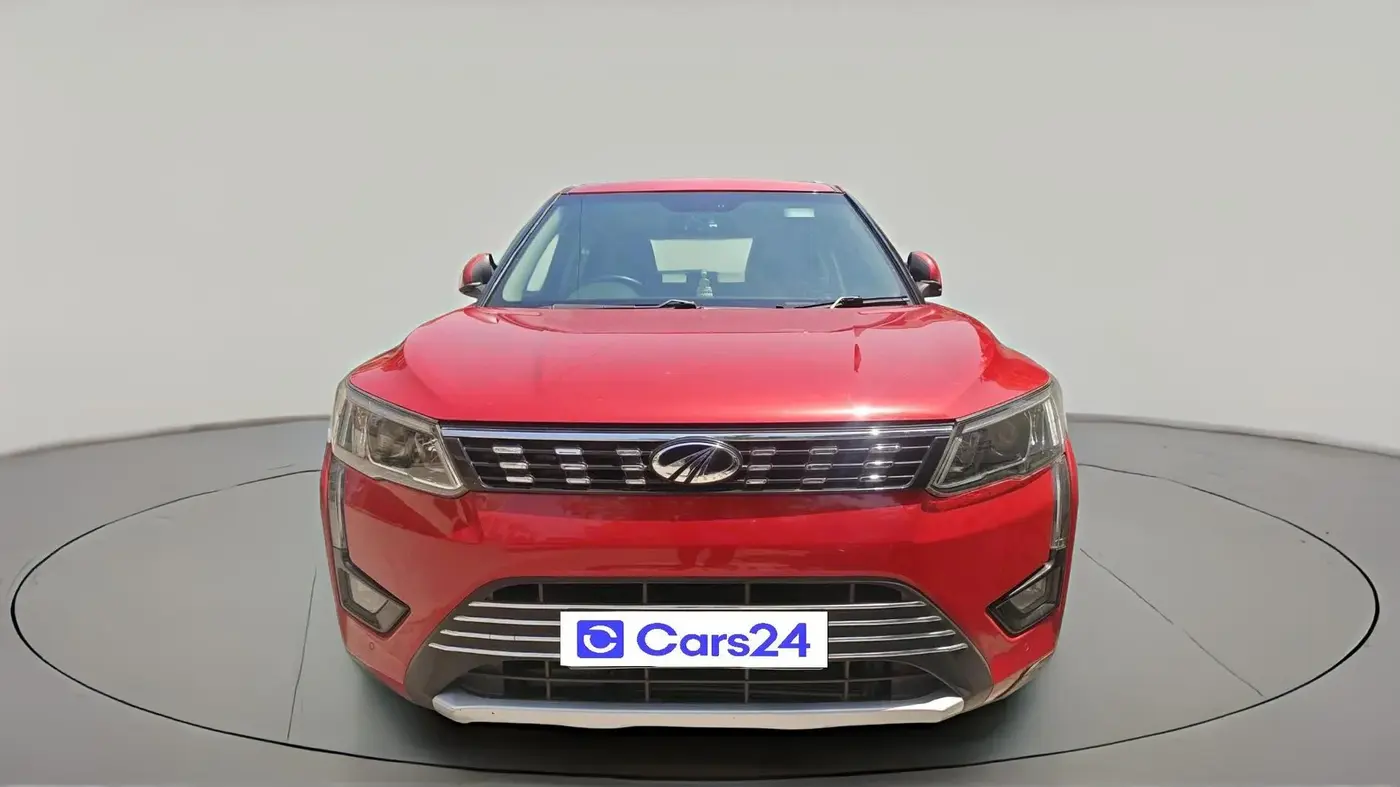 2019 Mahindra XUV300 W8 (O) 1.2 PETROL, Petrol, Manual, 38,965 km, exterior