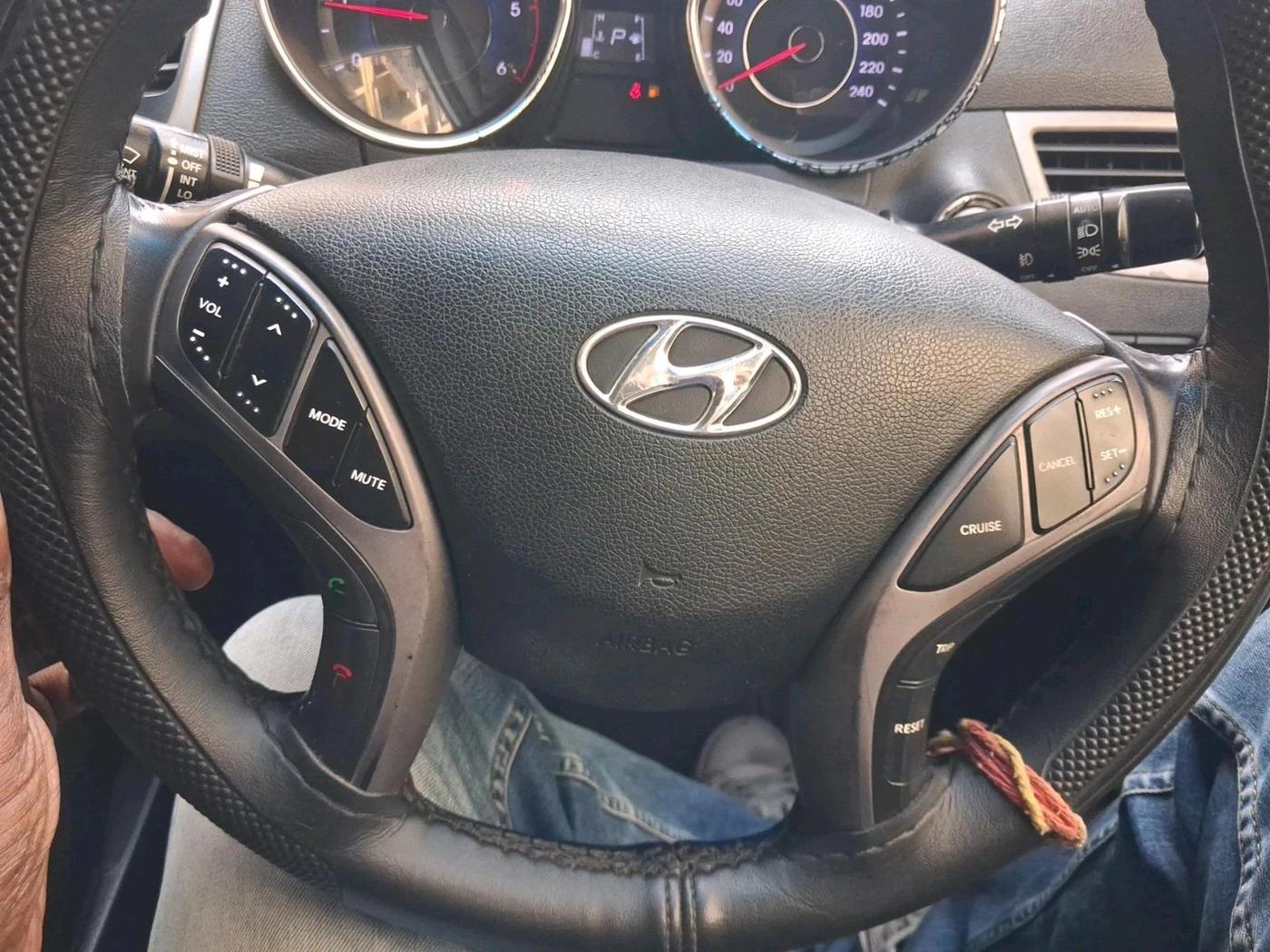 2015 Hyundai New Elantra 1.6 SX AT DIESEL, Diesel, Automatic, 95,649 km, interior