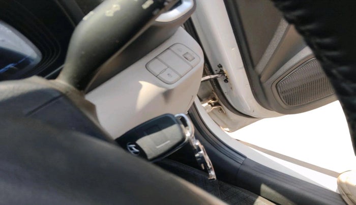 2022 Hyundai VENUE S PLUS 1.5 CRDI, Diesel, Manual, 1,49,284 km, interior