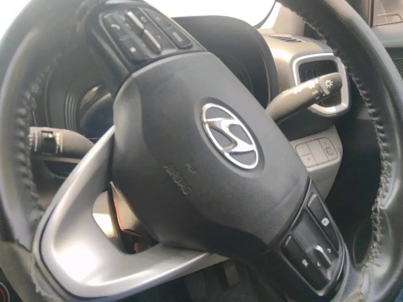 2022 Hyundai VENUE S PLUS 1.5 CRDI, Diesel, Manual, 1,49,284 km, interior