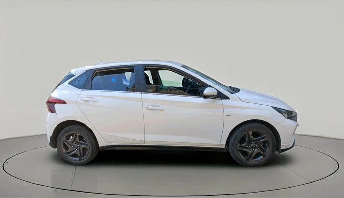 2022 Hyundai NEW I20 SPORTZ 1.2 AT, Petrol, Automatic, 25,908 km, exterior