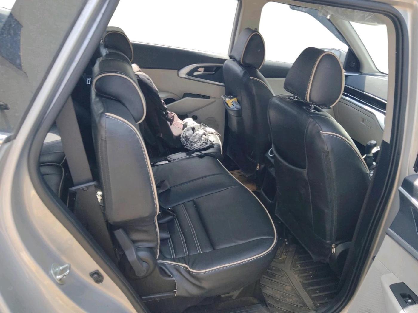 2023 KIA CARENS PREMIUM 1.5 PETROL 7 STR, Petrol, Manual, 30,363 km, interior